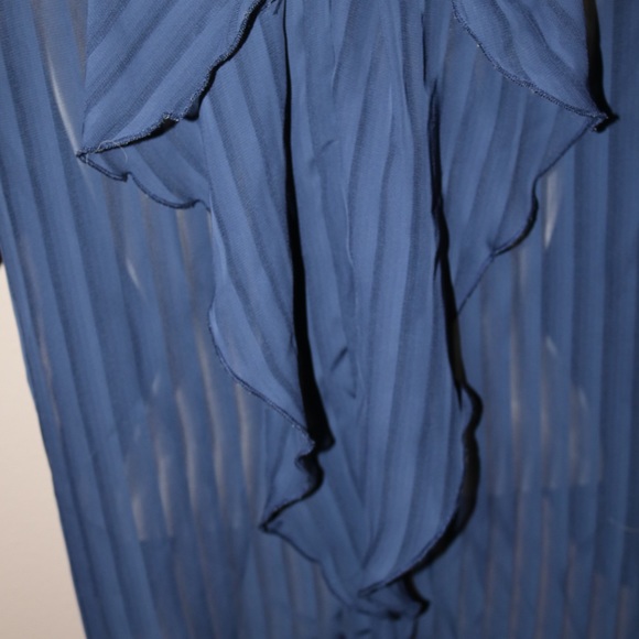 Blue Bow Blouse! - Picture 4 of 8